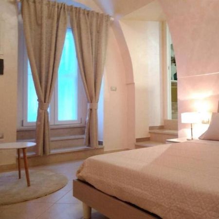 Villa Domus Elegans In Centro Manfredonia Esterno foto